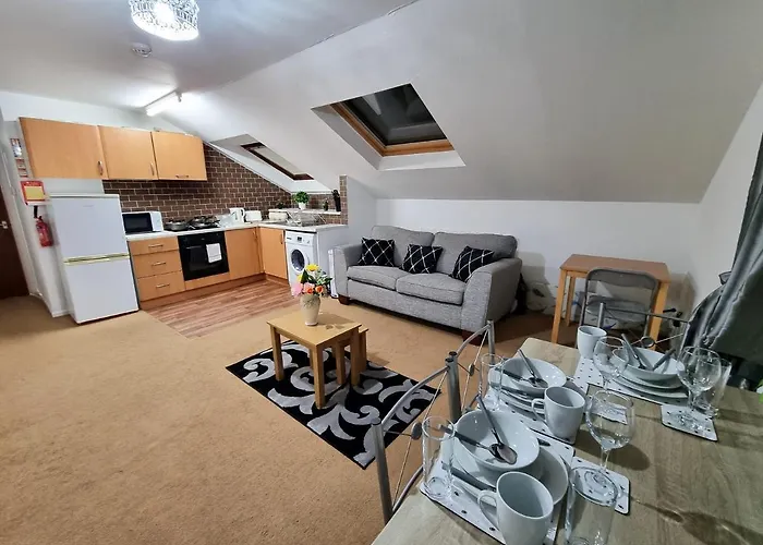 *f1*5gh* Setup For Your Relaxed & Amazing + Free Parking + Free Fast Wifi * Leeds (West Yorkshire)